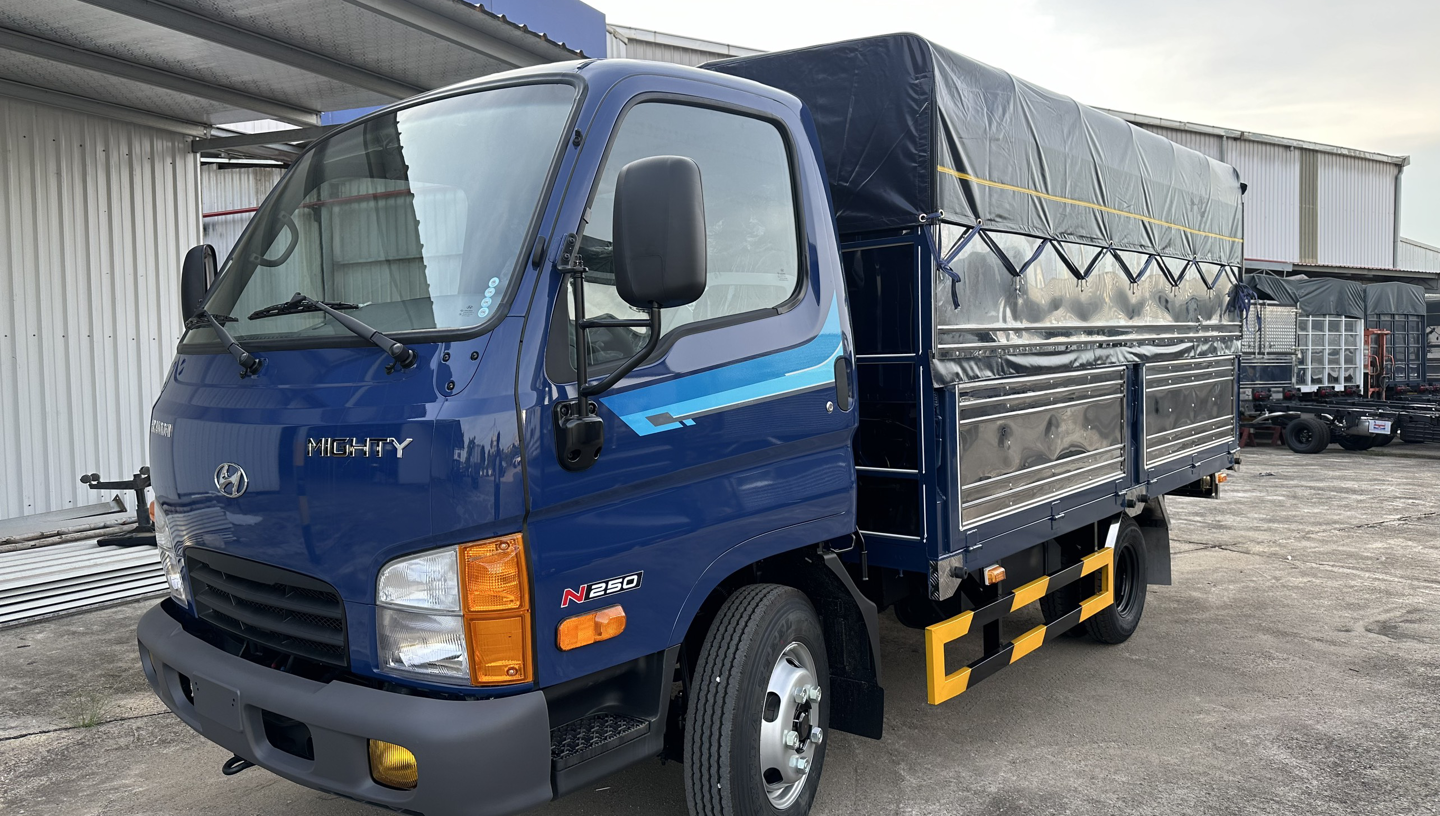 New Mighty N250 – Thùng Mui Bạt