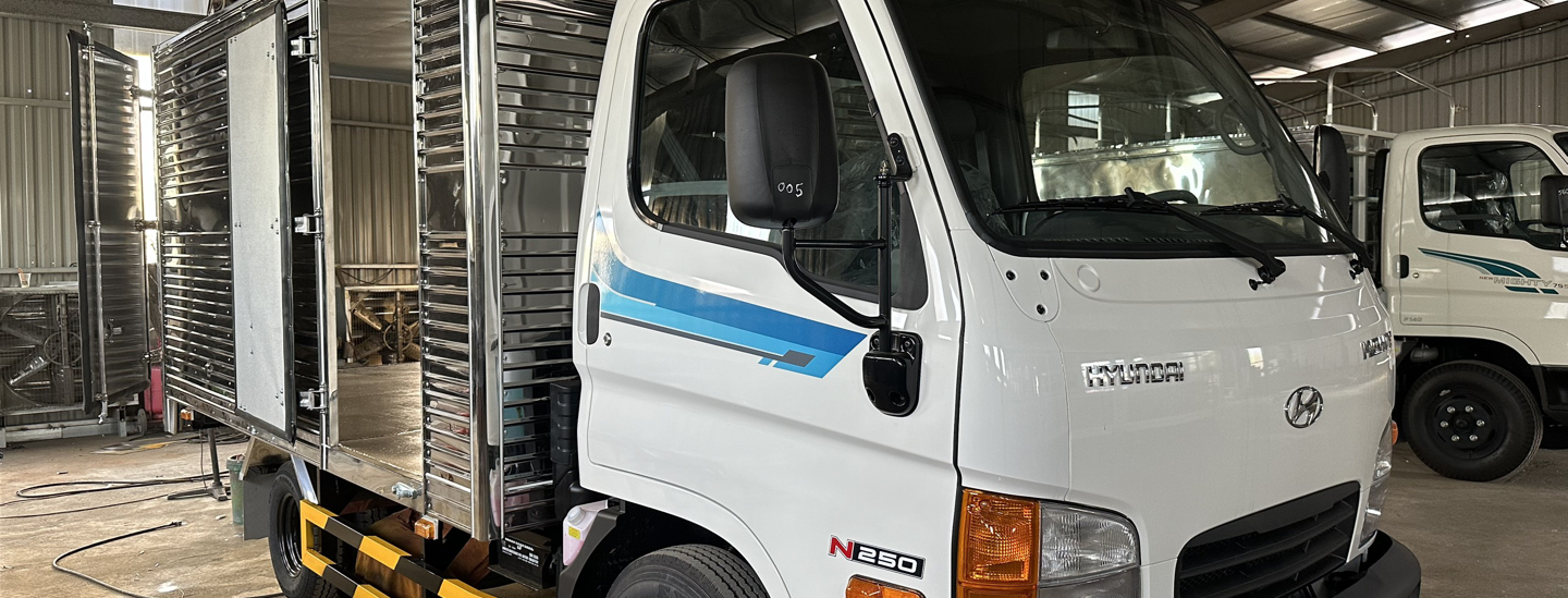 New Mighty N250 – Thùng Kín Inox