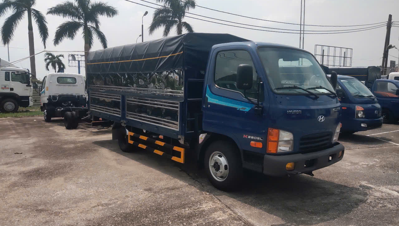 Hyundai New Mighty N250SL- Thùng Mui Bạt