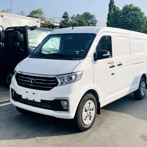 Xe van là gì? Công dụng của xe van trong vận tải hàng hoá