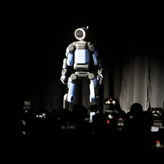 Hyundai tiến tới tự động hóa sản xuất bằng robot hình người