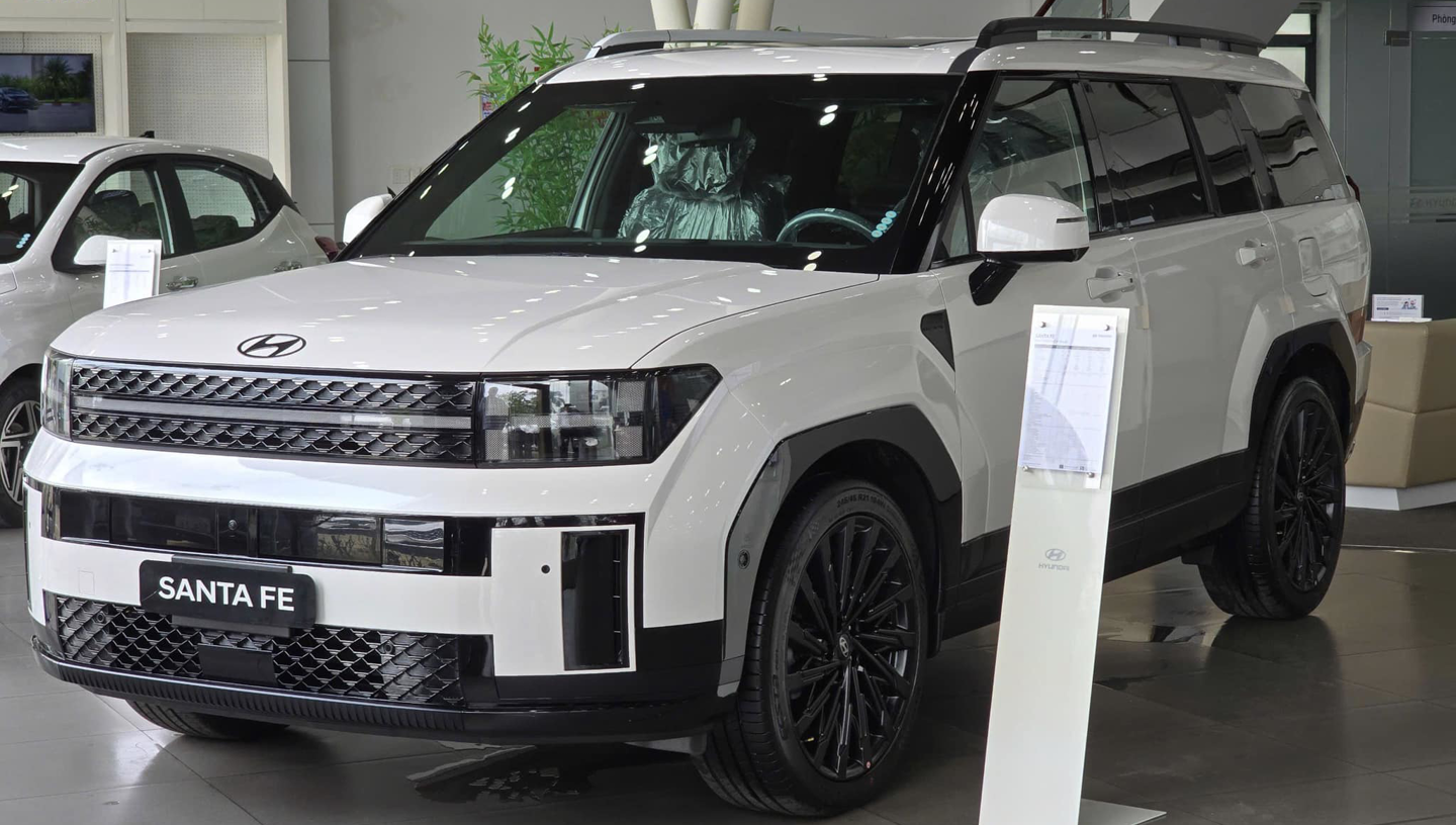 Hyundai Santafe 2.5 CC 7 Chỗ