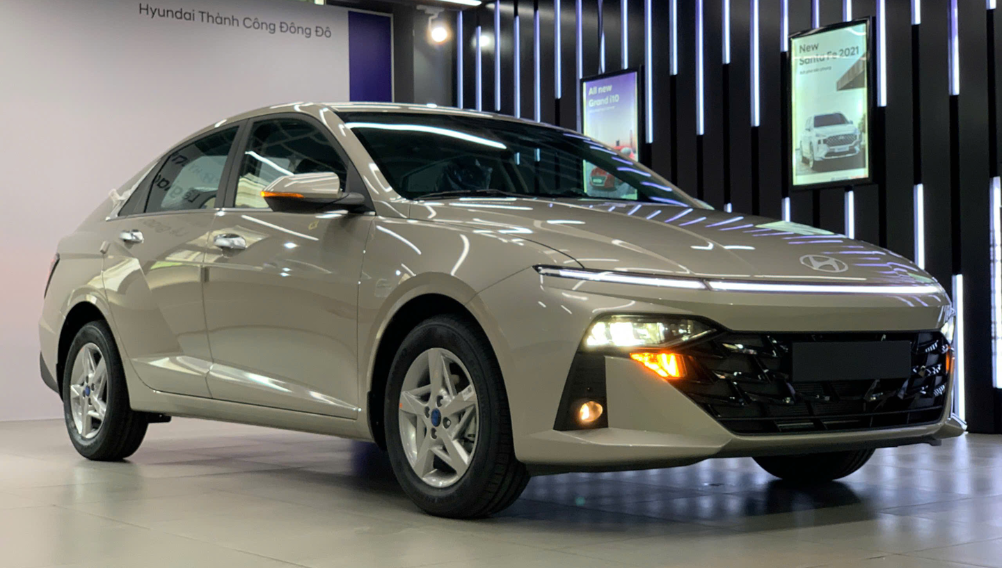 Hyundai Accent 1.5 MT