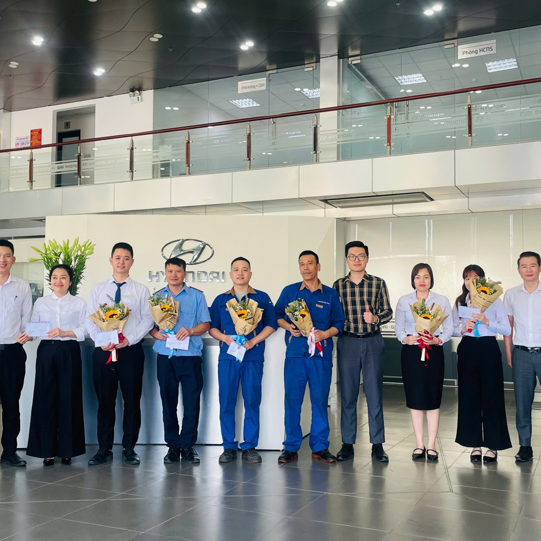 Hyundai Giải Phóng chúc mừng sinh nhận CBCNV tháng 5