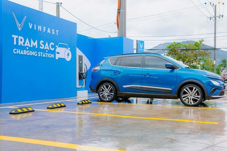 Thị trường 300.000 ô tô điện và 1 tri���u xe máy điện của Việt Nam năm 2025: VinFast có một lợi thế áp đảo