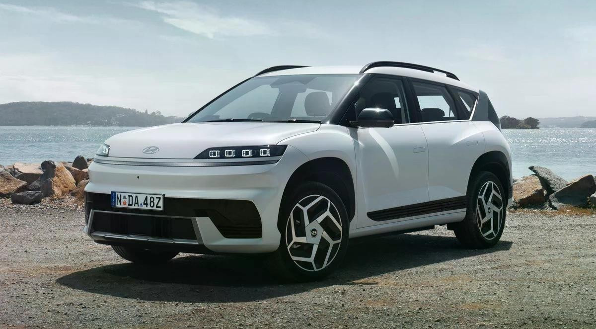 Hyundai ra mắt SUV điện ngoại hình lạ