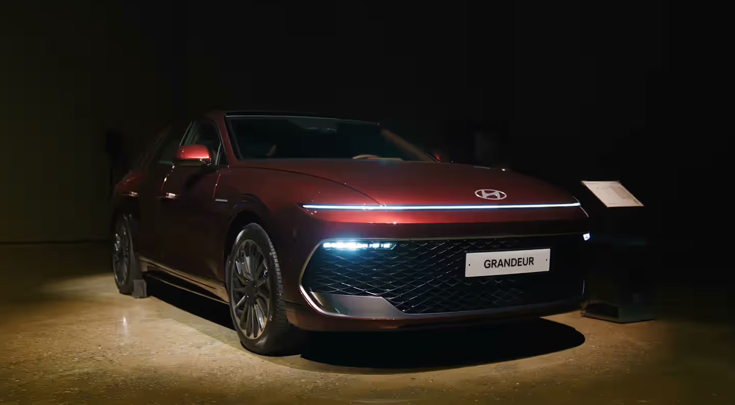 Hyundai Grandeur 2026 Gây Sốt Với Hơn 10.200 Đơn Hàng Ngày Đầu Mở Bán: Cuộc Cách Mạng Toàn Diện Thay Đổi Cục Diện Thị Trường Sedan