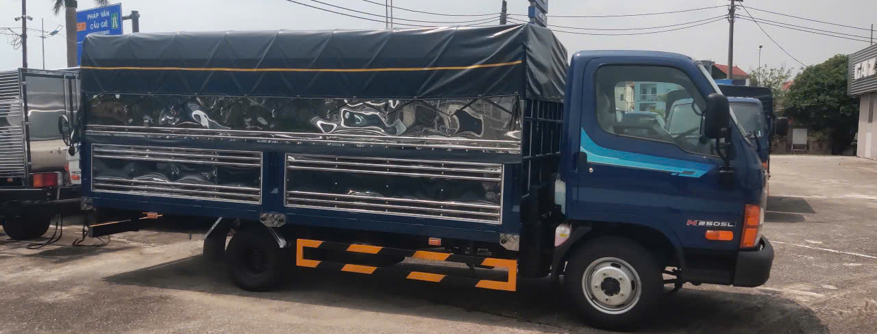 Hyundai New Mighty N250SL- Thùng Mui Bạt