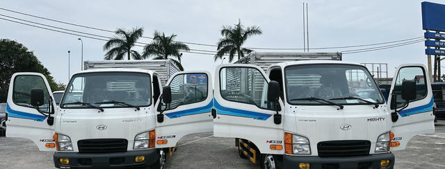 Hyundai New Mighty N250SL- Thùng Kín Inox