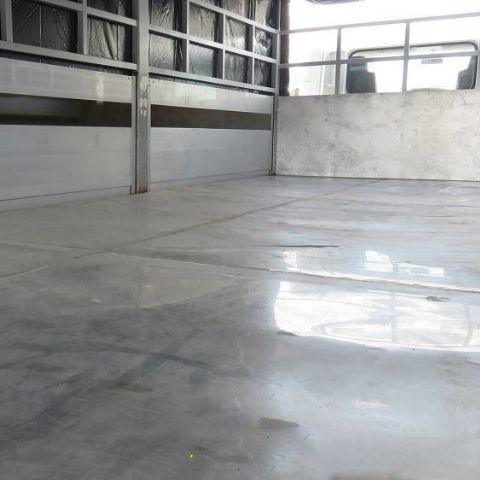 Lót sàn inox cho xe tải tại Hyundai Bắc Việt