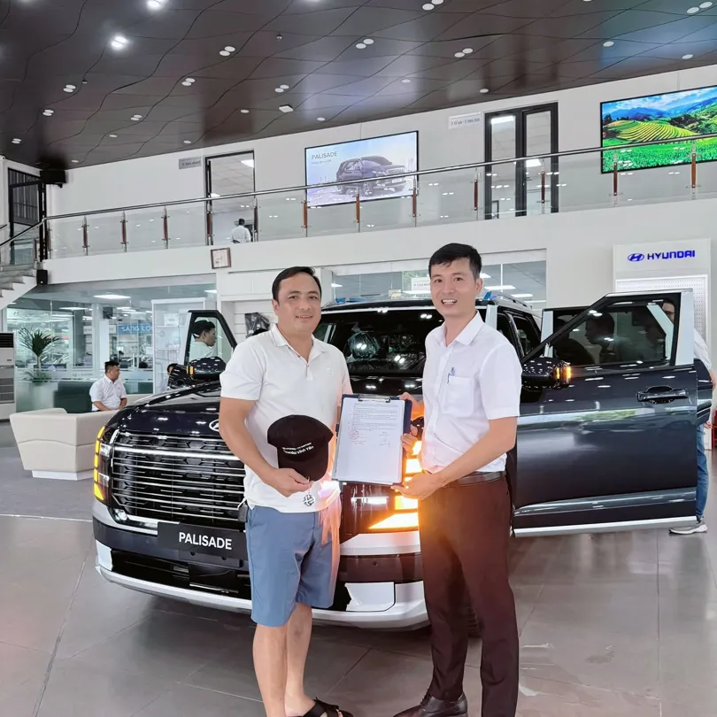 CHÚC MỪNG NHỮNG KHÁCH HÀNG ĐẦU TIÊN ĐẶT CỌC HYUNDAI PALISADE HYBRID 2026 TẠI HYUNDAI VĨNH YÊN!