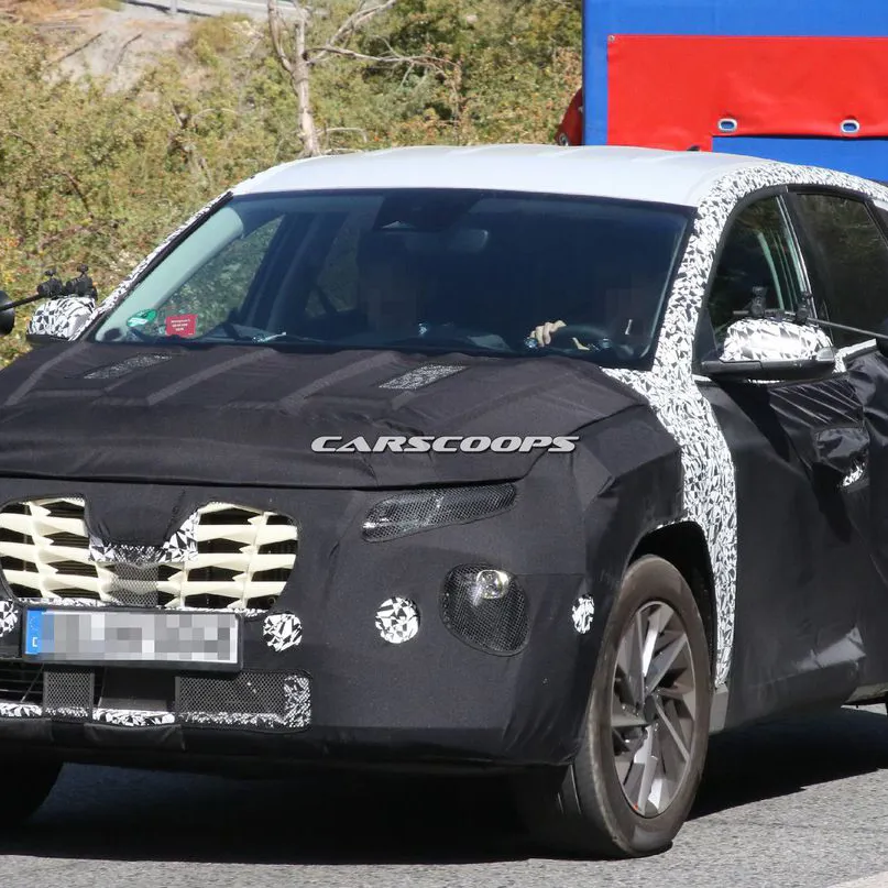 Hyundai Tucson thế hệ mới lộ màn hình khổng lồ