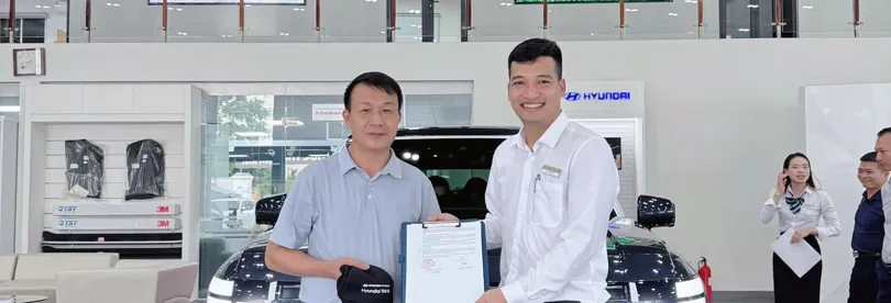 CHÚC MỪNG NHỮNG KHÁCH HÀNG ĐẦU TIÊN ĐẶT CỌC HYUNDAI PALISADE HYBRID 2026 TẠI HYUNDAI VĨNH YÊN!
