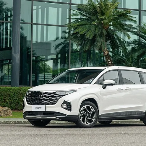 Hyundai Custin: MPV cỡ trung trang bị ghế Captain và động cơ Turbo từ 820 triệu đồng