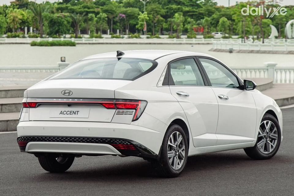 Hyundai Accent 1.5 AT Cao Cấp