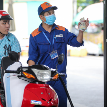 Giá xăng dầu hôm nay 10/3/2026: Giá dầu thế giới hạ nhiệt