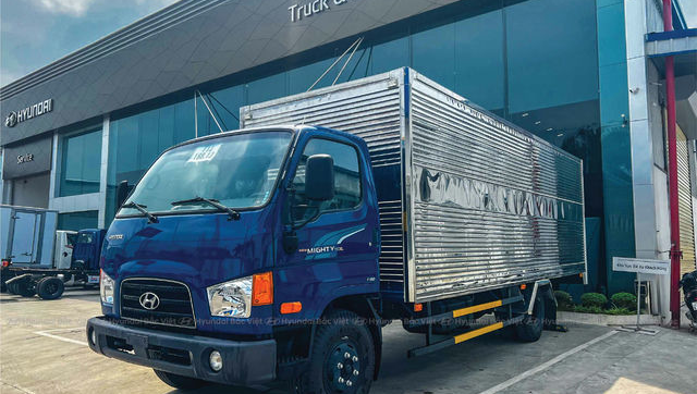 Hyundai New Mighty W11XL Thùng Kín