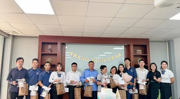 HYUNDAI VĨNH YÊN – CHÚC MỪNG SINH NHẬT CBNV THÁNG 10