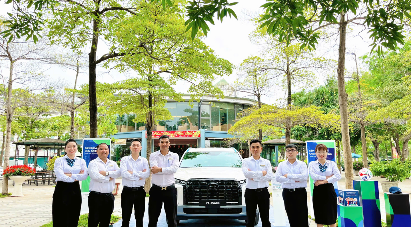 HYUNDAI VĨNH YÊN TRÂN TRỌNG CẢM ƠN QUÝ KHÁCH HÀNG THAM DỰ CHƯƠNG TRÌNH “CẦM LÁI HYUNDAI – BỐC THĂM TRÚNG THƯỞNG” TẠI QUẢNG TRƯỜNG VĨNH YÊN