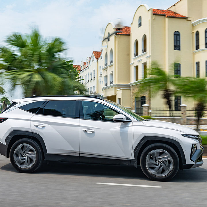 HYUNDAI THÀNH CÔNG TRIỂN KHAI CHƯƠNG TRÌNH CẬP NHẬT PHẦN MỀM HỆ THỐNG HỖ TRỢ TRÁNH VA CHẠM PHÍA TRƯỚC (FCA) TRÊN HYUNDAI TUCSON