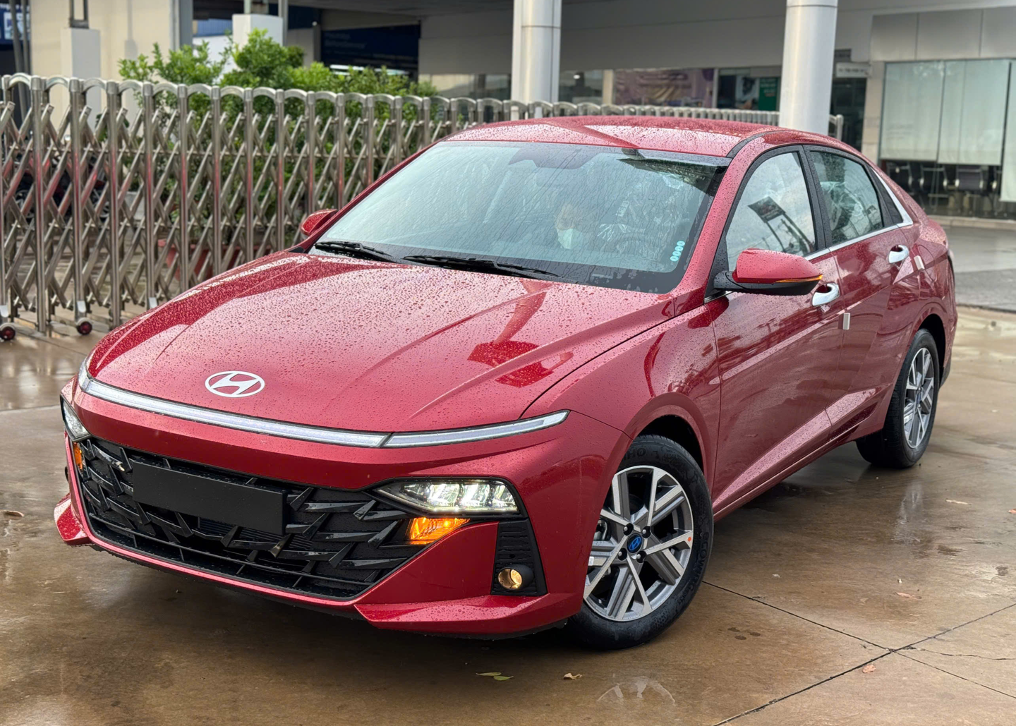 Hyundai Accent 2026 lần đầu chạy thử: Diện mạo tinh chỉnh, màn lớn hơn, ghế sau thông gió