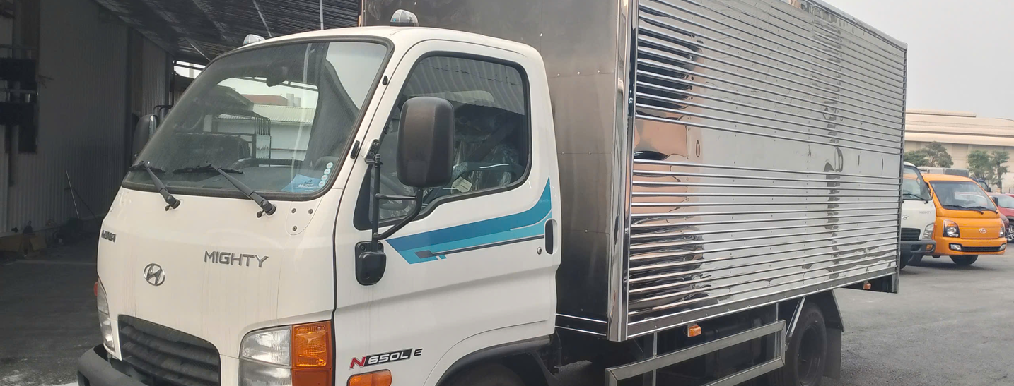 Mighty N650L E Thùng Kín